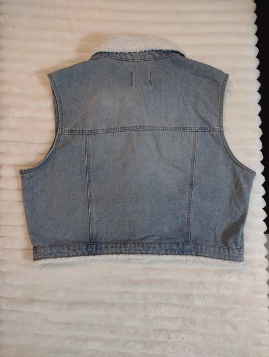 New Madden NYC Denim Vest Women XXXL Cropped Faux Sherpa Trim Front Pockets NWT - Picture 11 of 11